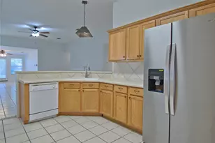 120 Greenside Ln, Georgetown, TX 78633 - Photo 8