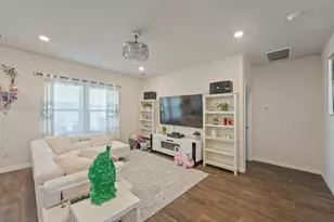 13825 Thomas Wheeler Wy, Manor, TX 78653 - Photo 10
