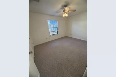 728 W San Antonio Street #104 A, Lockhart, TX 78644 - Photo 8