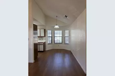 728 W San Antonio Street #104 A, Lockhart, TX 78644 - Photo 2