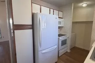 728 W San Antonio St, Lockhart, TX 78644 - Photo 4