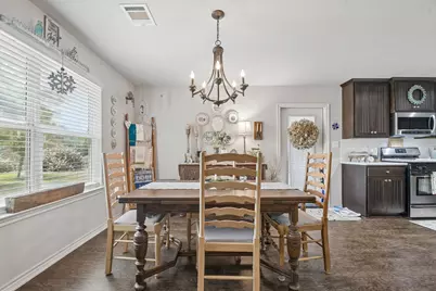 596 Pleasant Grove Loop, Elgin, TX 78621 - Photo 16