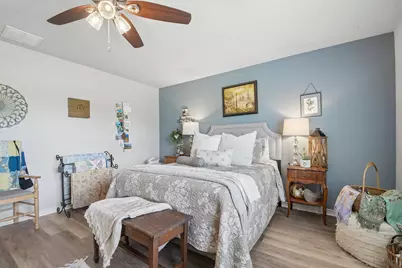 596 Pleasant Grove Loop, Elgin, TX 78621 - Photo 18