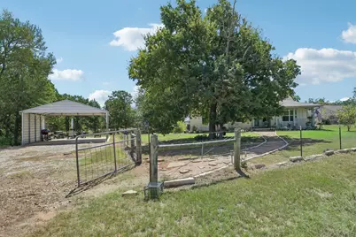 596 Pleasant Grove Loop, Elgin, TX 78621 - Photo 34