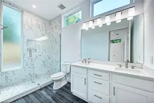 6111 Begonia Cir, Austin, TX 78741 - Photo 14