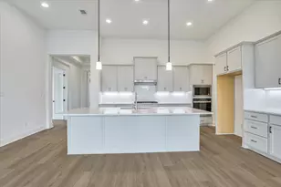 220 Scofield Ave, Georgetown, TX 78628 - Photo 12