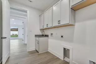 220 Scofield Ave, Georgetown, TX 78628 - Photo 16