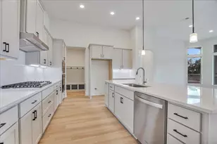 220 Scofield Ave, Georgetown, TX 78628 - Photo 12