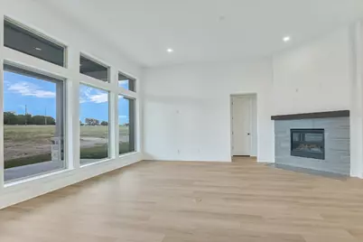 220 Scofield Avenue, Georgetown, TX 78628 - Photo 8