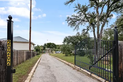 20202 Barnett Glenn Road, Spicewood, TX 78669 - Photo 38