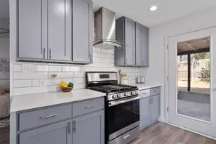 9404 Meadow Vale, Austin, TX 78758 - Photo 12