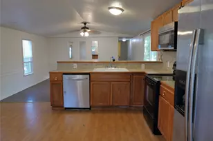 1504 Citation Cir, Del Valle, TX 78617 - Photo 8