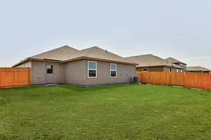 13028 Torrey Reynolds Dr, Elgin, TX 78621 - Photo 12