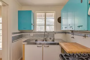 1402 Ashwood Rd, Austin, TX 78722 - Photo 16