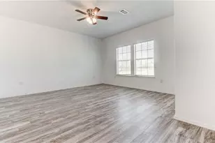 141 Everest Cove, Dale, TX 78616 - Photo 6