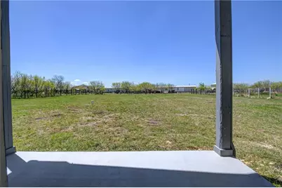 141 Everest Cove, Dale, TX 78616 - Photo 8