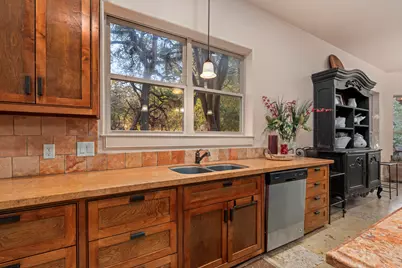 200 Red Bird Lane, Kingsbury, TX 78638 - Photo 8