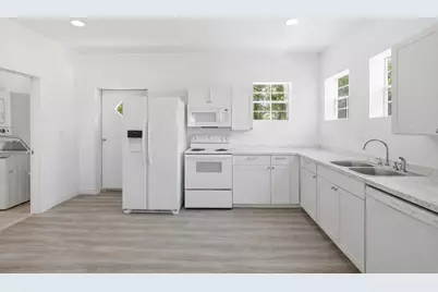 224 Old Coach Lane, Elgin, TX 78621 - Photo 8