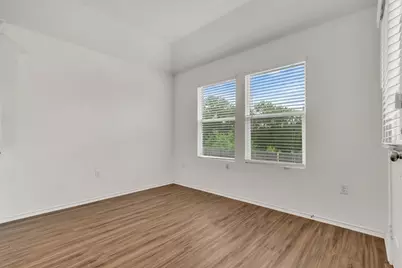 10721 Steinbeck Drive, Austin, TX 78747 - Photo 6