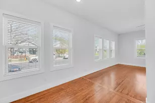 615 W 33rd St, Austin, TX 78705 - Photo 58