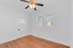 615 W 33rd St, Austin, TX 78705 - Photo 28