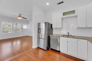 615 W 33rd St, Austin, TX 78705 - Photo 50