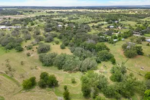 7866 Co Rd 404, Spicewood, TX 78669 - Photo 18