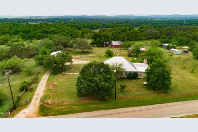 7866 County Road 404, Spicewood, TX 78669 - Photo 2