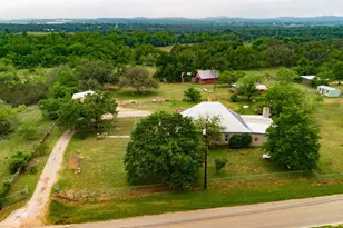 7866 Co Rd 404, Spicewood, TX 78669 - Photo 2