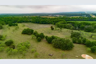 7866 County Road 404, Spicewood, TX 78669 - Photo 4