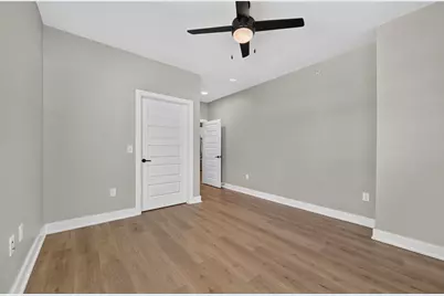 3101 Govalle Avenue #102, Austin, TX 78702 - Photo 12