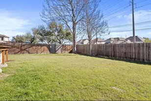 120 Emory Fields Dr, Hutto, TX 78634 - Photo 36