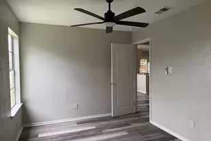 512 Lenora Dr, Taylor, TX 76574 - Photo 8