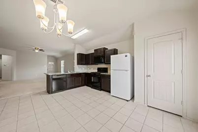 172 Lake Glen, San Marcos, TX 78666 - Photo 6