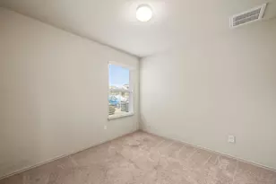172 Lake Gln, San Marcos, TX 78666 - Photo 8
