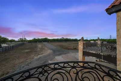 507 Rawhide Road, Seguin, TX 78155 - Photo 32
