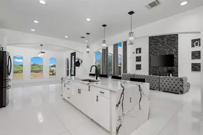 507 Rawhide Road, Seguin, TX 78155 - Photo 16