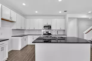214 Betsy Rd, Hutto, TX 78634 - Photo 2