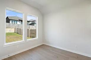 117 Old Wood Rd, Liberty Hill, TX 78642 - Photo 18