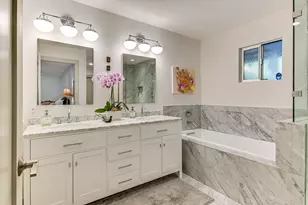 7101 Sungate Dr, Austin, TX 78731 - Photo 16