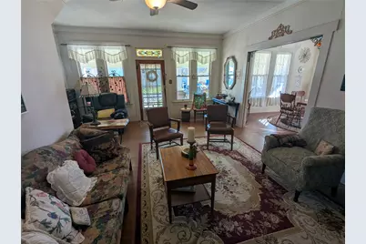 502 W 10th Street, Taylor, TX 76574 - Photo 8