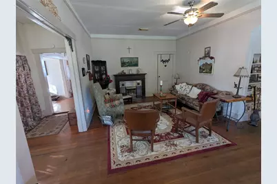 502 W 10th Street, Taylor, TX 76574 - Photo 10