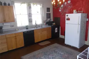 502 W 10th St, Taylor, TX 76574 - Photo 16