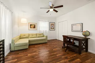 911 W 3rd St, Taylor, TX 76574 - Photo 14