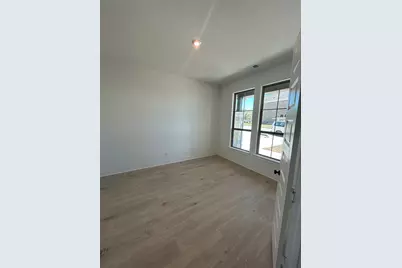 1904 Crimson Sunset Drive, Georgetown, TX 78628 - Photo 10