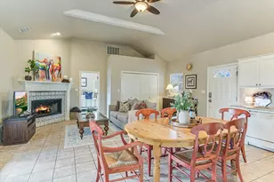 207 River Oaks Dr, Wimberley, TX 78676 - Photo 10