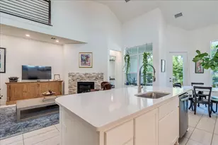 306 Olivia Dr, Austin, TX 78738 - Photo 10
