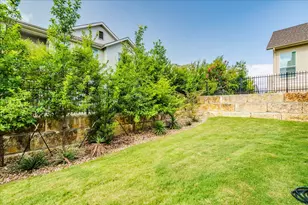 306 Olivia Dr, Austin, TX 78738 - Photo 32