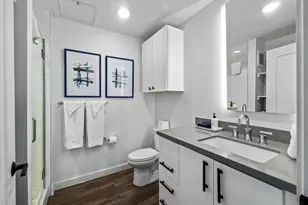 49 Navasota St, Austin, TX 78702 - Photo 12