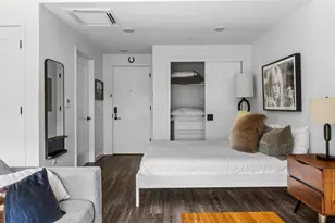 49 Navasota St, Austin, TX 78702 - Photo 2
